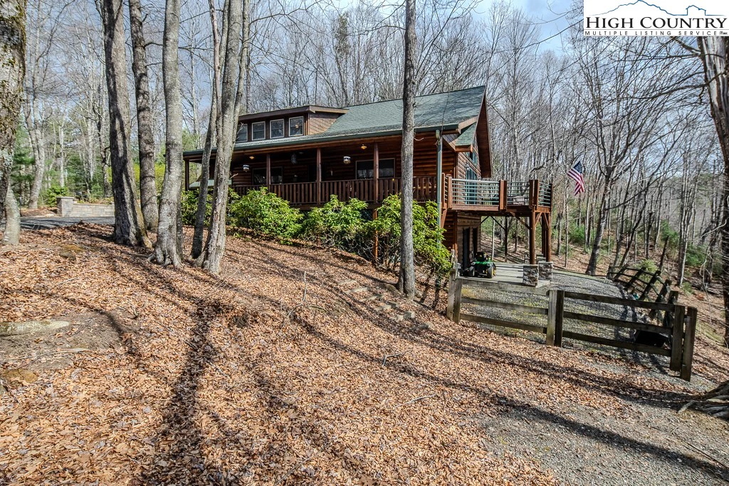 Image number 19 for the current listing