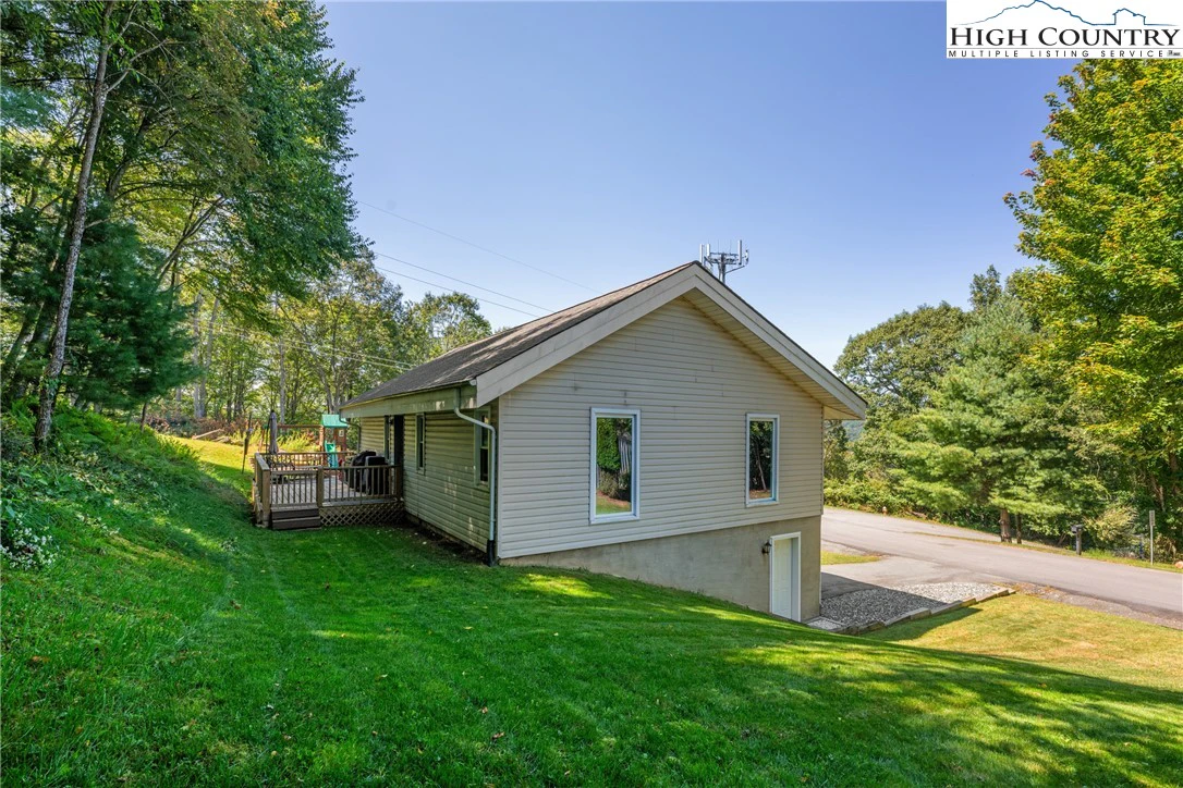 Image number 10 for the current listing