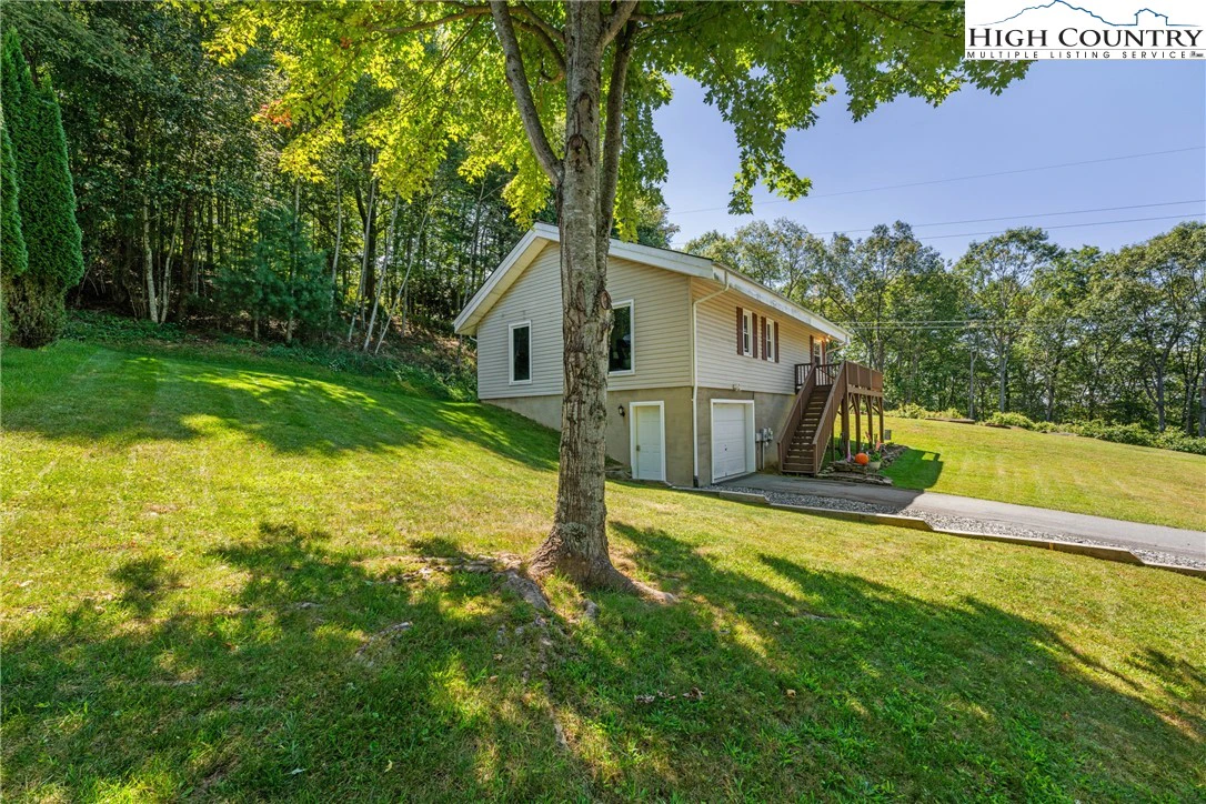 Image number 2 for the current listing