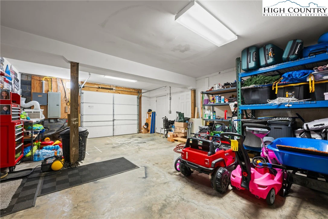 Image number 7 for the current listing