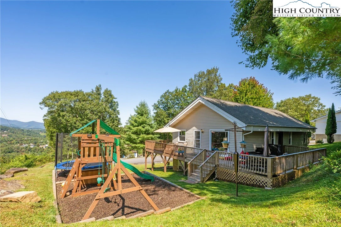 Image number 1 for the current listing
