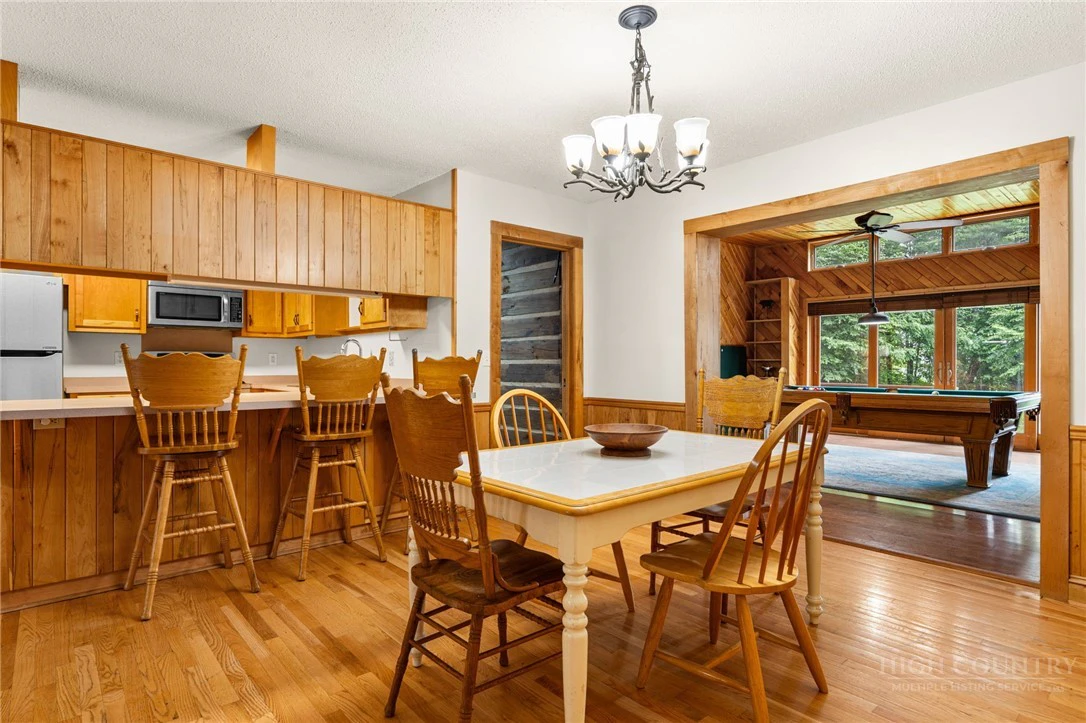 Image number 9 for the current listing