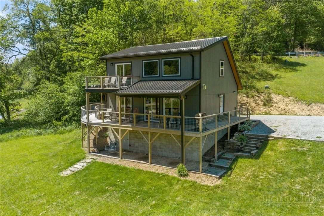 Image number 2 for the current listing