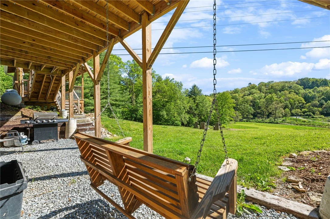 Image number 13 for the current listing