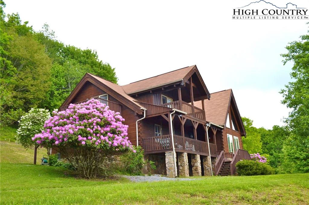 Image number 1 for the current listing