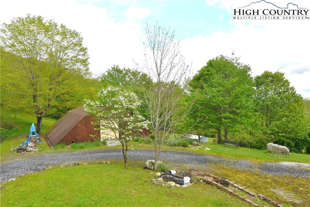 Image number 9 for the current listing