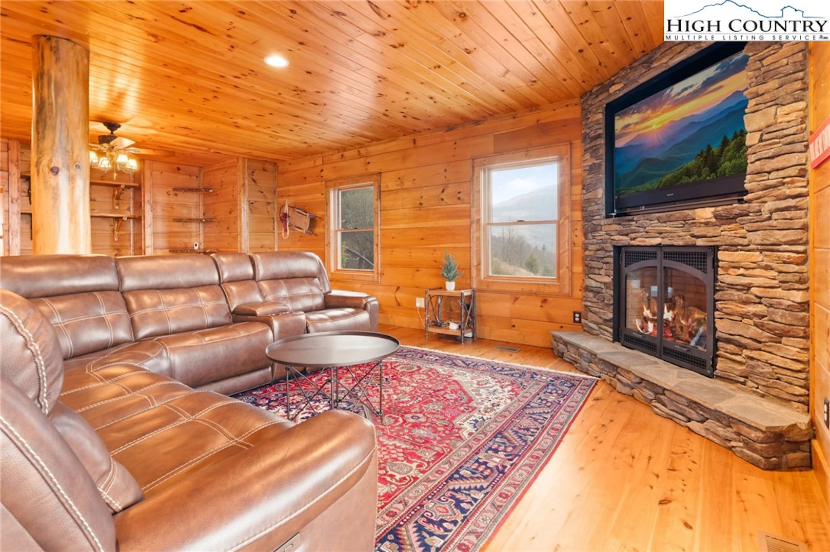 Image number 2 for the current listing