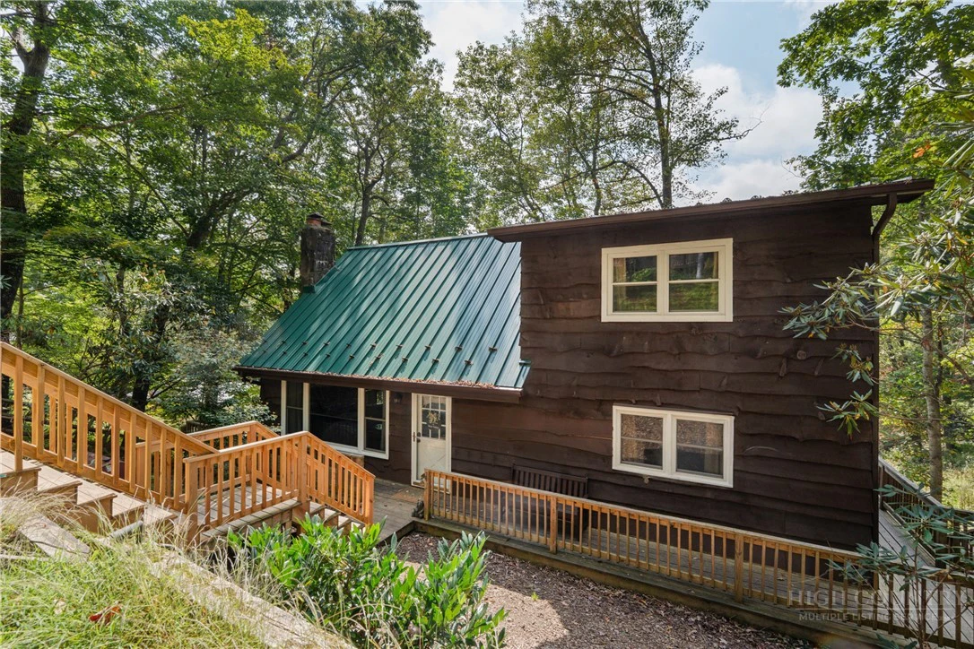 Image number 1 for the current listing