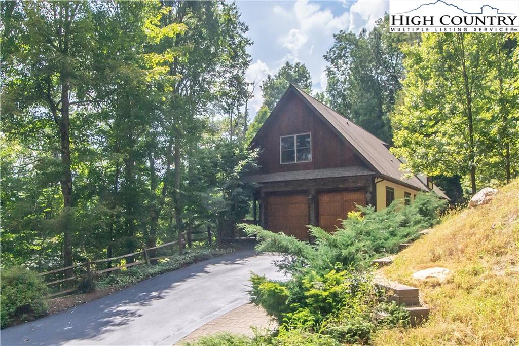 Image number 18 for the current listing