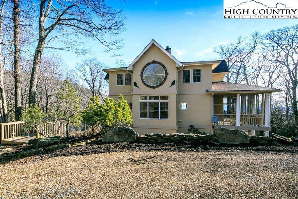 Image number 8 for the current listing