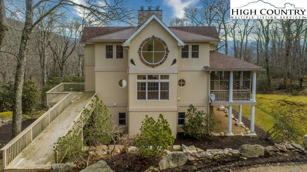 Image number 6 for the current listing