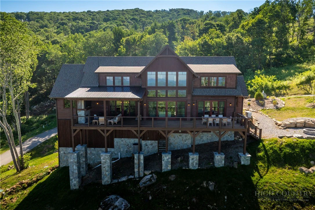 Image number 7 for the current listing