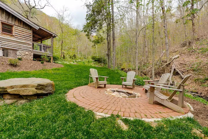 Image number 17 for the current listing