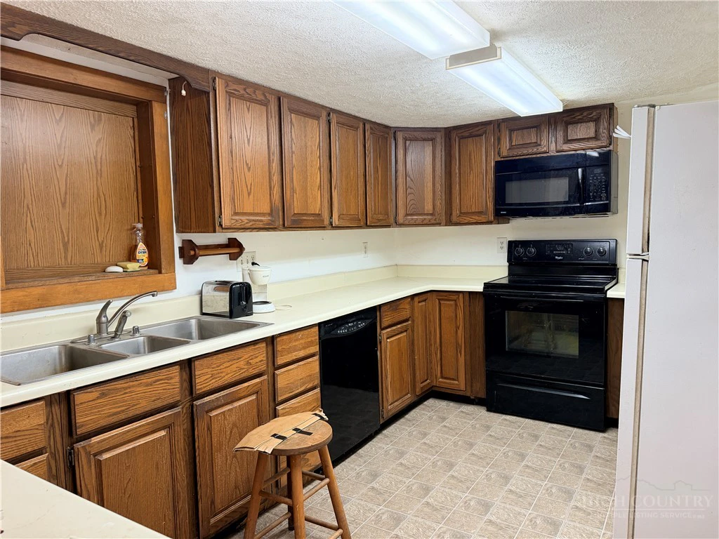 Image number 7 for the current listing