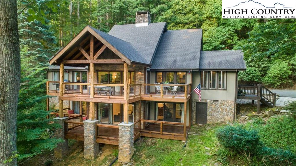 Image number 1 for the current listing