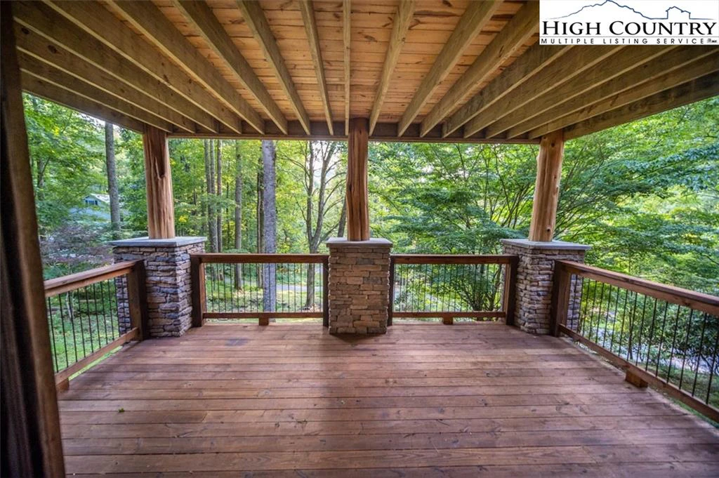 Image number 5 for the current listing