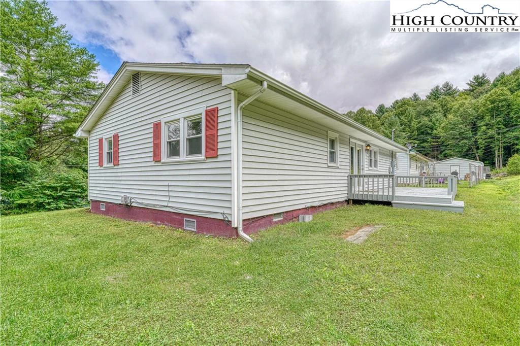 Image number 18 for the current listing