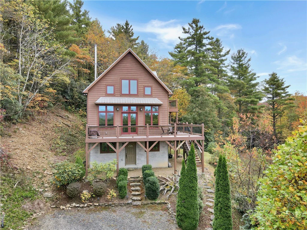 Image number 17 for the current listing