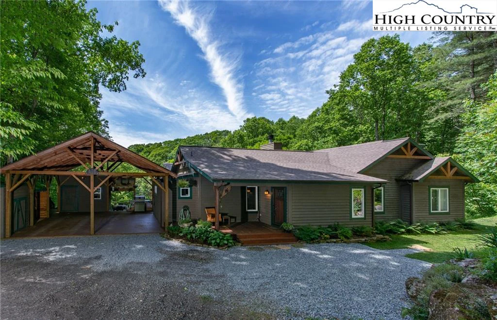 Image number 28 for the current listing