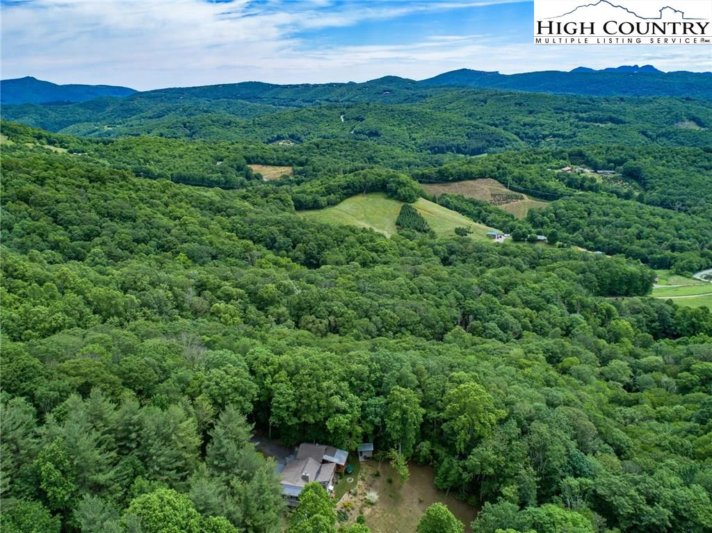 Image number 18 for the current listing