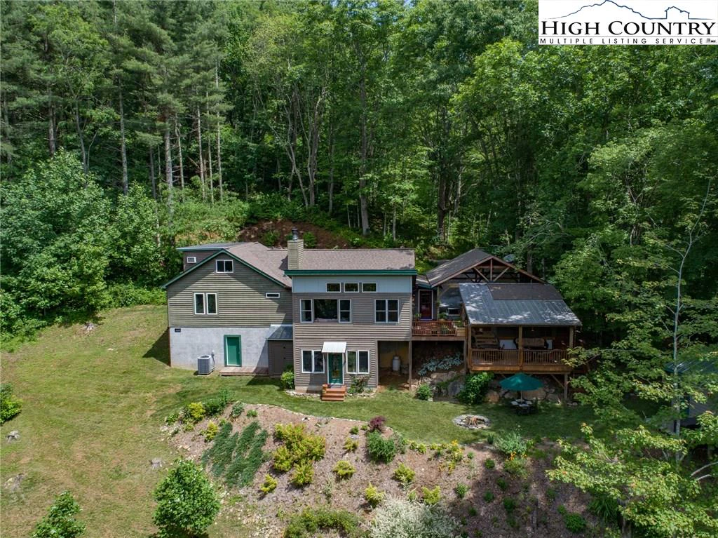 Image number 19 for the current listing