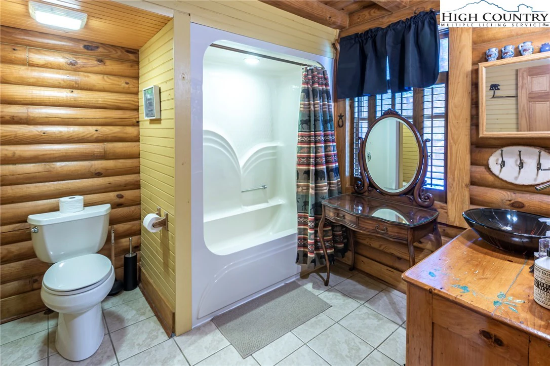 Image number 7 for the current listing
