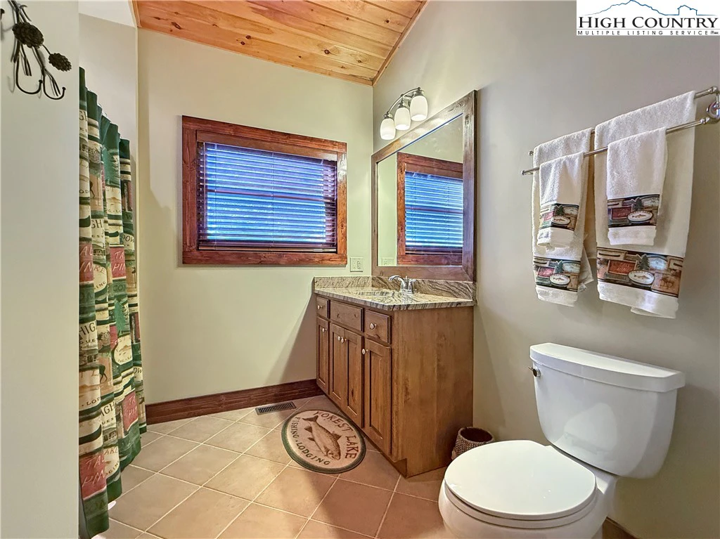Image number 11 for the current listing