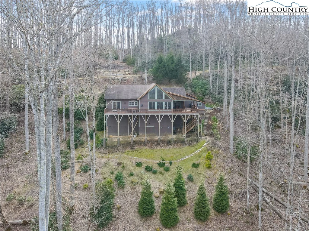 Image number 17 for the current listing