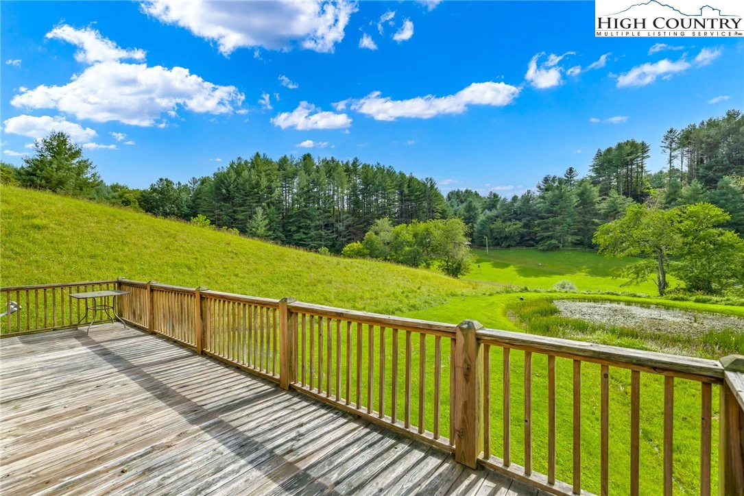 Image number 6 for the current listing