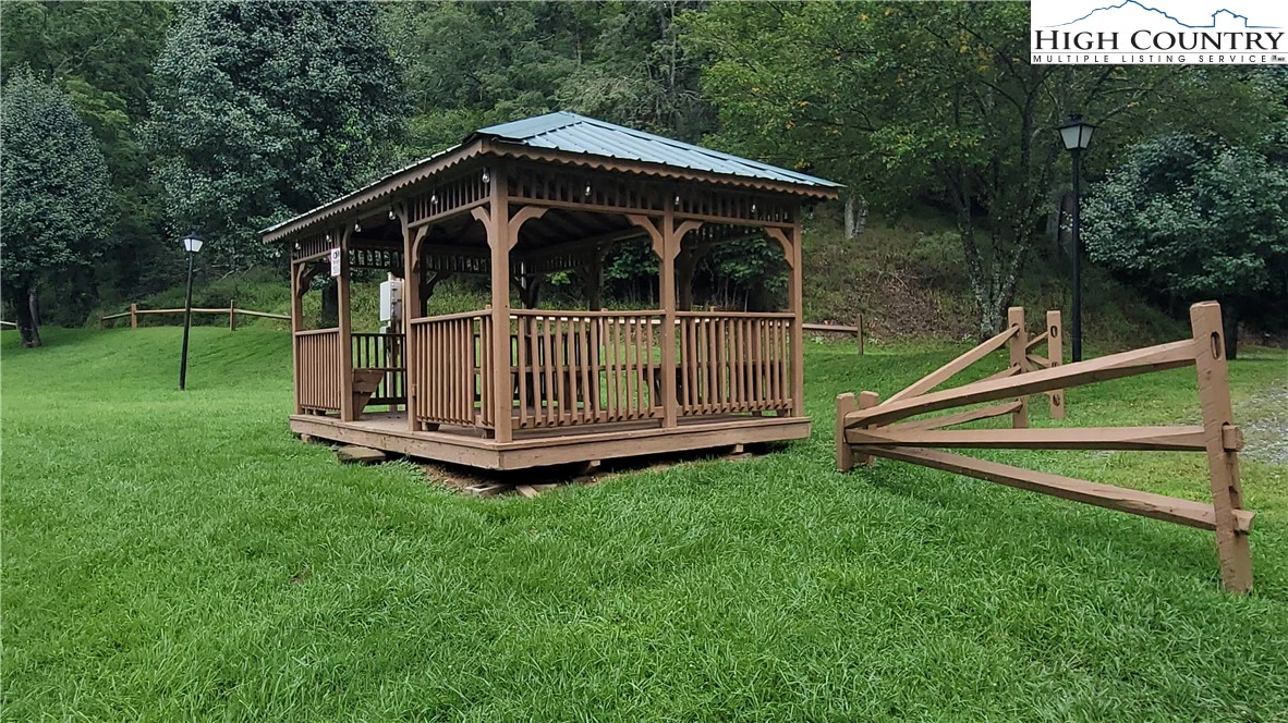 Image number 18 for the current listing