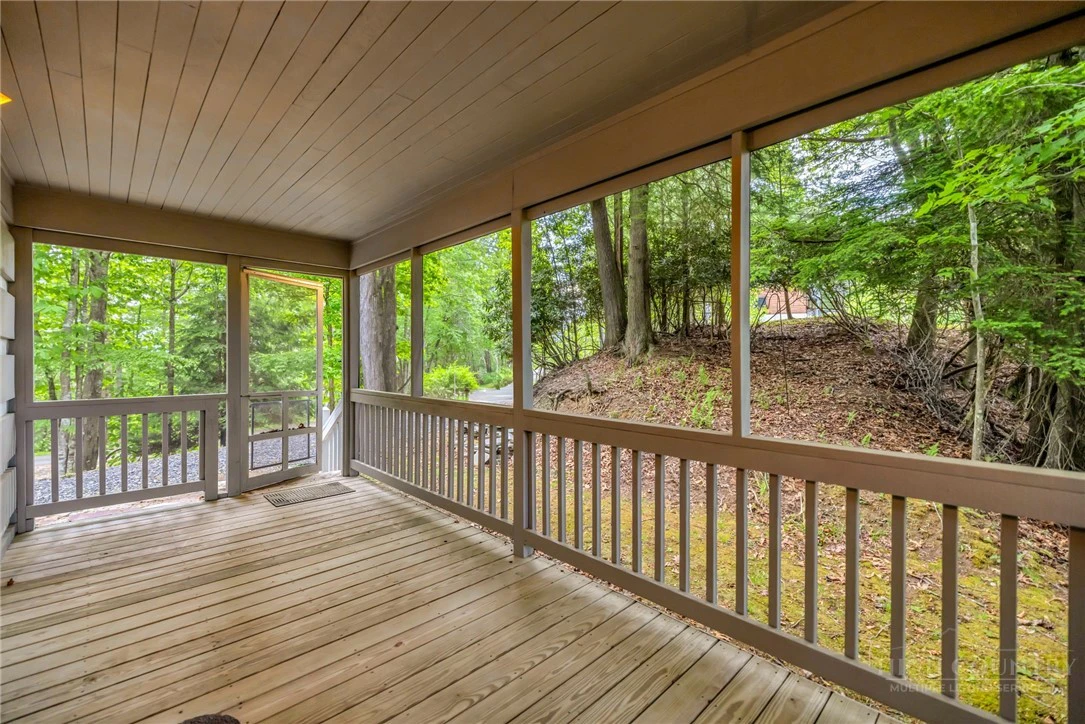 Image number 4 for the current listing
