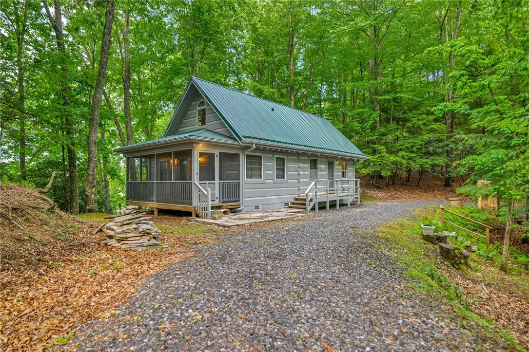 Image number 2 for the current listing