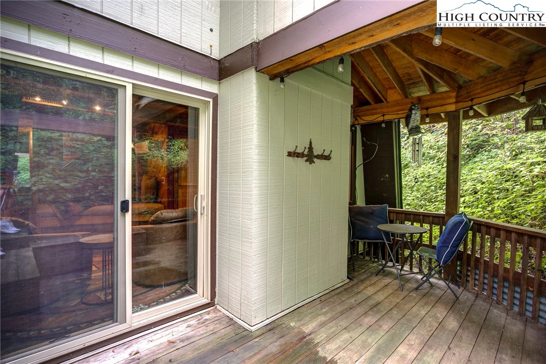 Image number 6 for the current listing