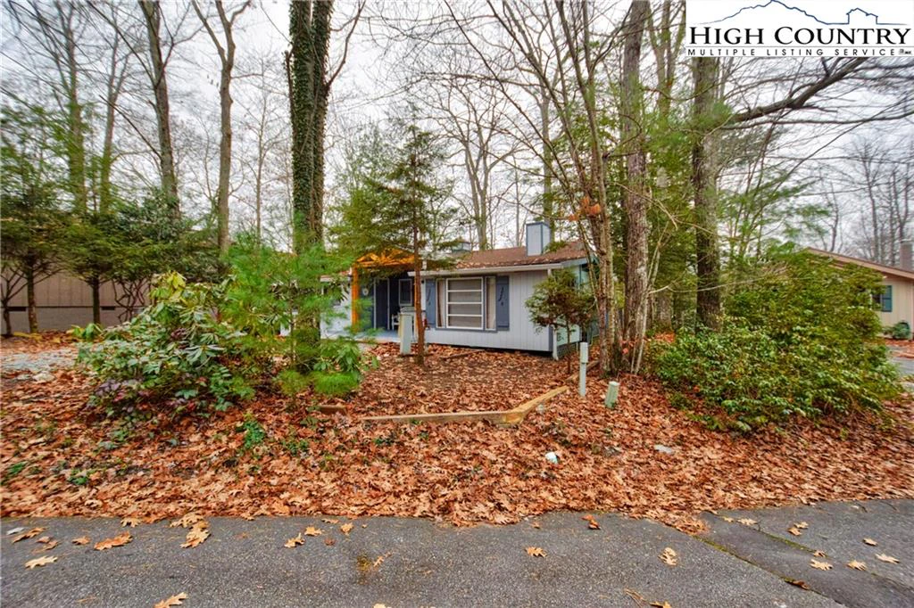 Image number 4 for the current listing