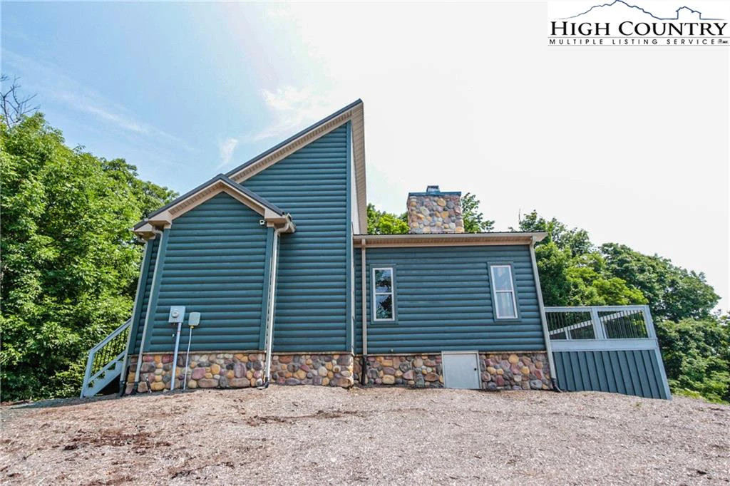 Image number 10 for the current listing