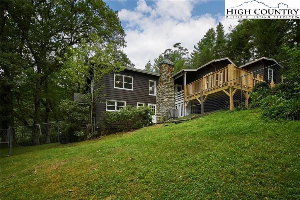 Image number 18 for the current listing