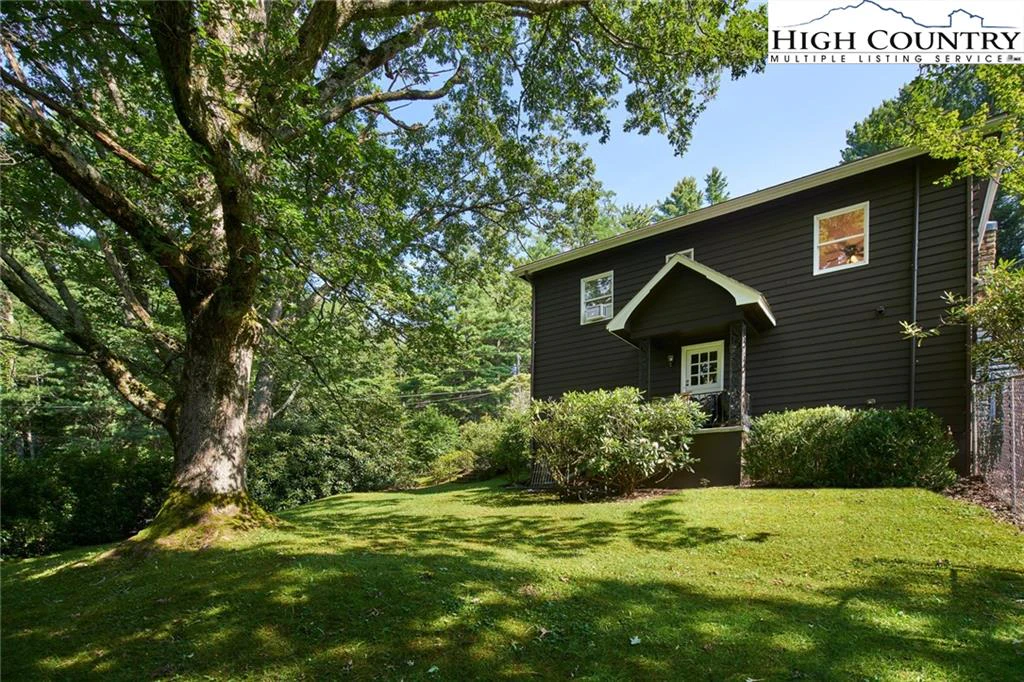 Image number 19 for the current listing