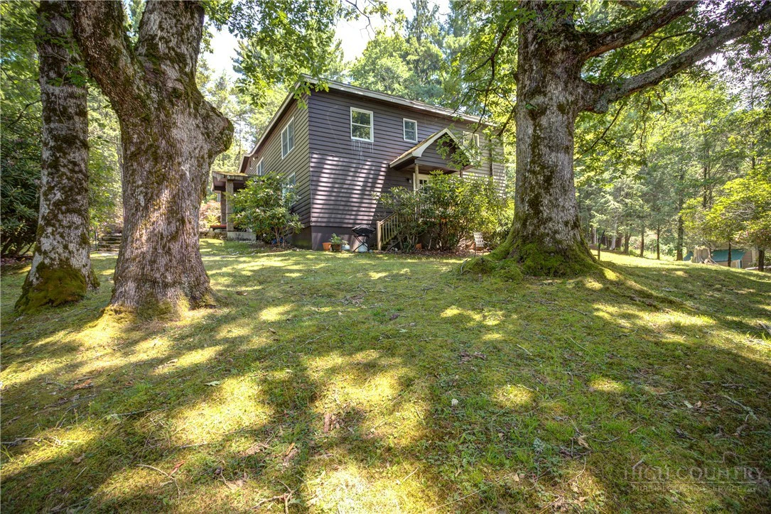 Image number 4 for the current listing