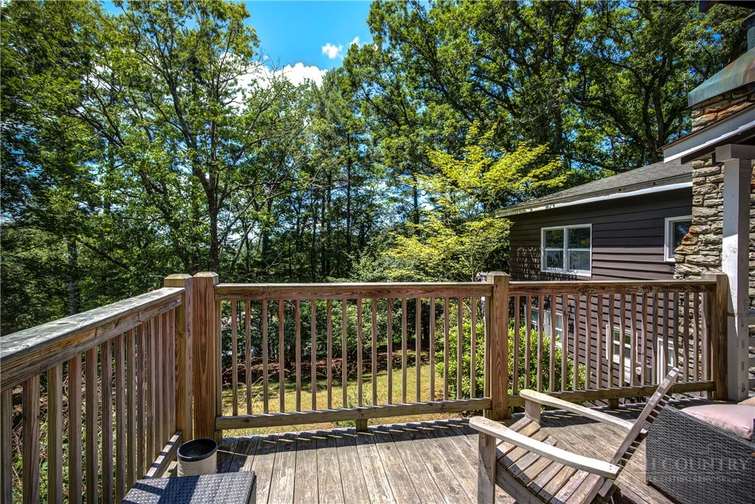 Image number 9 for the current listing