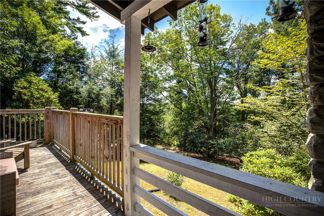 Image number 10 for the current listing