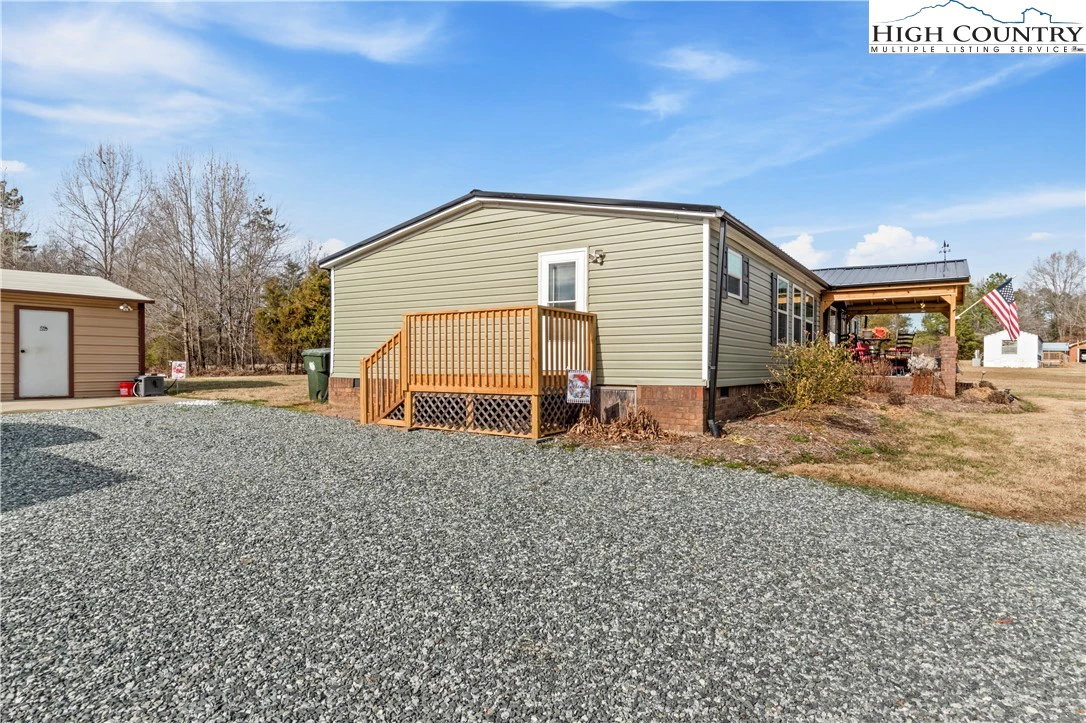 Image number 16 for the current listing