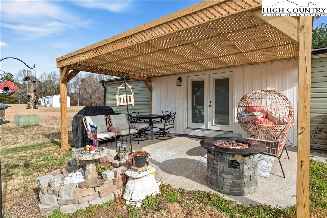 Image number 20 for the current listing