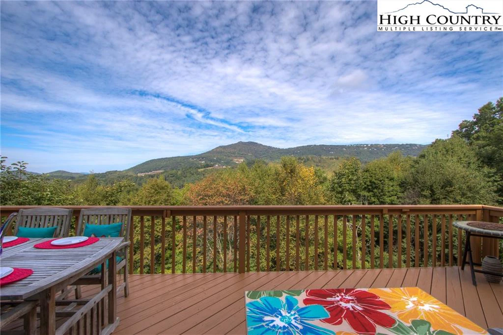 Image number 12 for the current listing