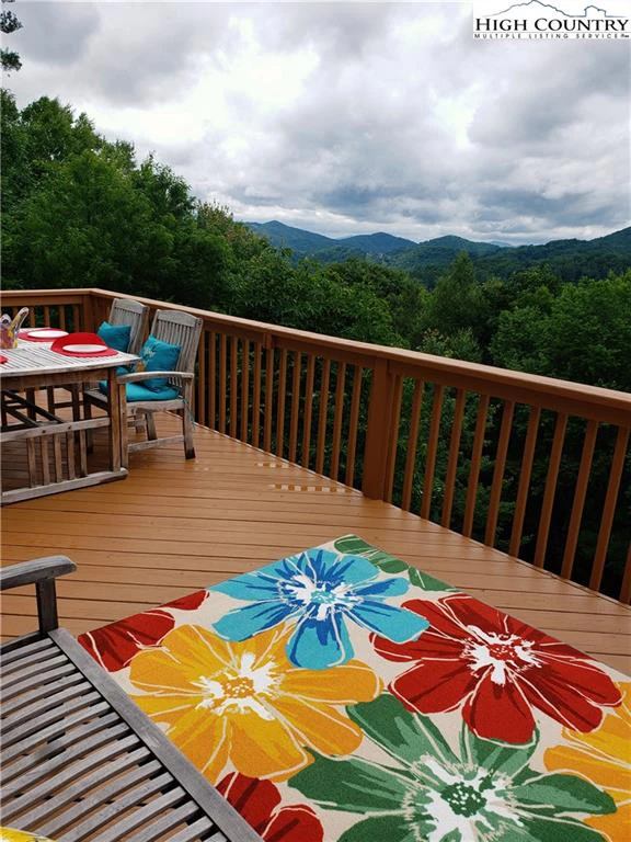 Image number 3 for the current listing