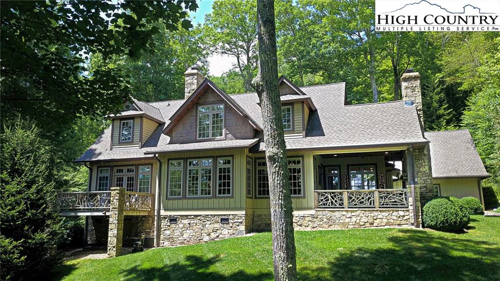 Image number 18 for the current listing