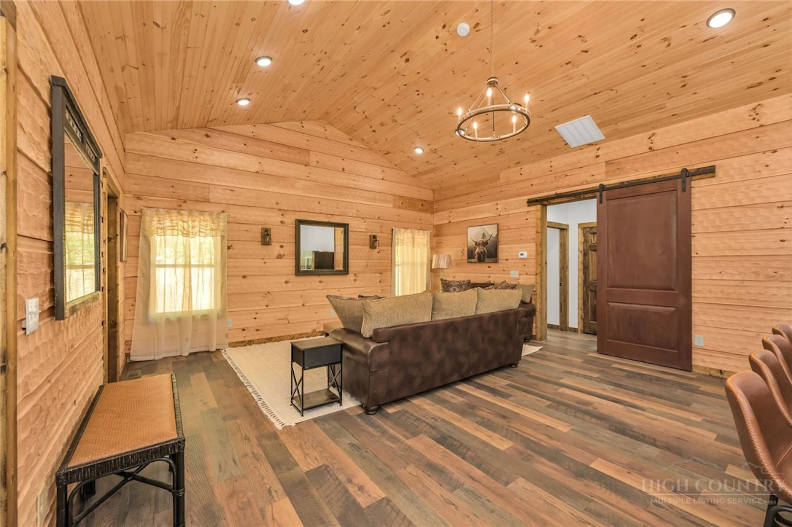 Image number 9 for the current listing