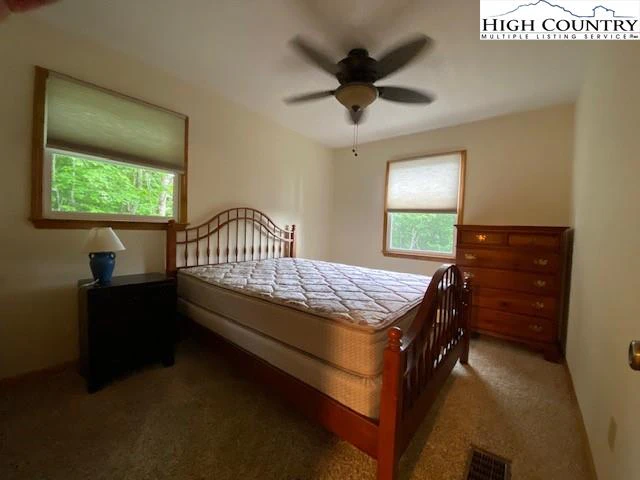 Image number 2 for the current listing
