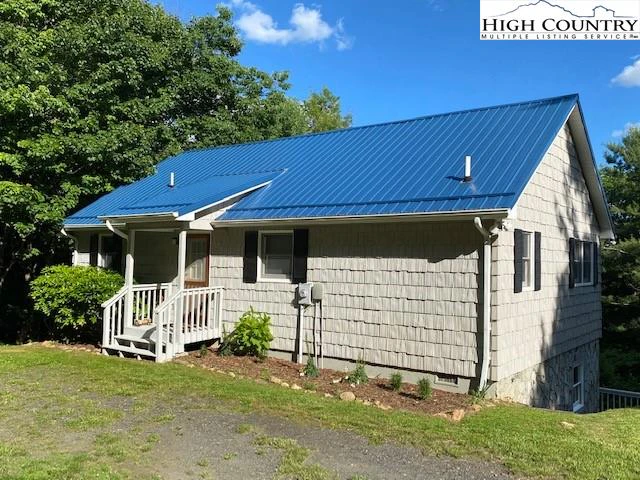 Image number 4 for the current listing