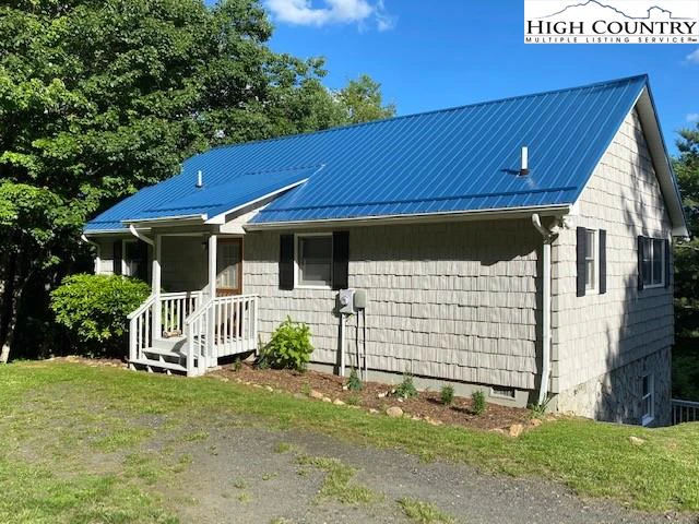 Image number 3 for the current listing