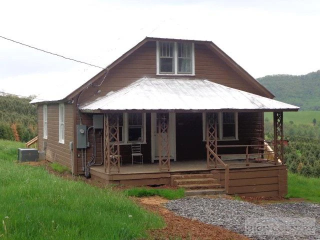 Image number 1 for the current listing
